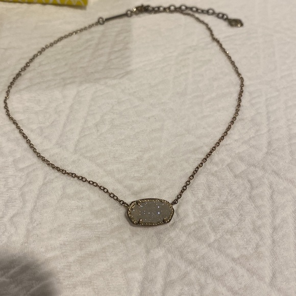 KENDRA SCOTT DRUSY PENDANT NECKLACE IN IRIDESCENT - Picture 2 of 10